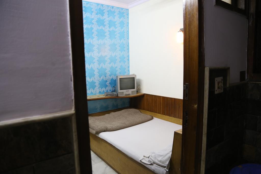 Yes Please Guest House Нью-Дели Экстерьер фото